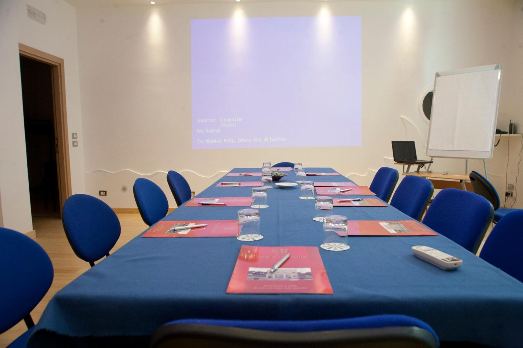 קנוסה די פוליה Hotel D'Altavilla מראה חיצוני תמונה