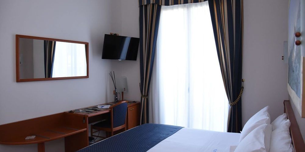 קנוסה די פוליה Hotel D'Altavilla מראה חיצוני תמונה